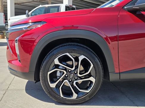 Certified 2024 Chevrolet Trax RS w/ Sunroof Package image 9