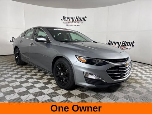 Used 2025 Chevrolet Malibu LT FWD image 4