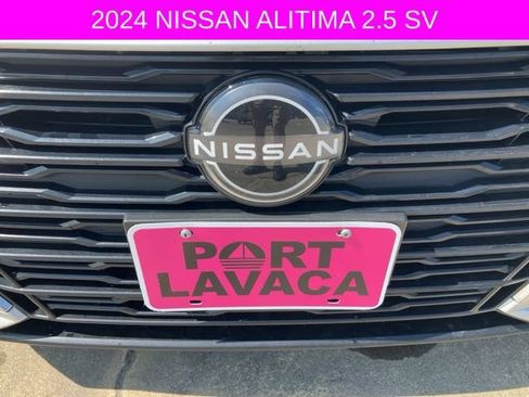 Used 2024 Nissan Altima 2.5 SV image 37