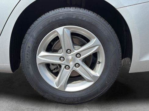 Used 2022 Chevrolet Malibu LT FWD image 22