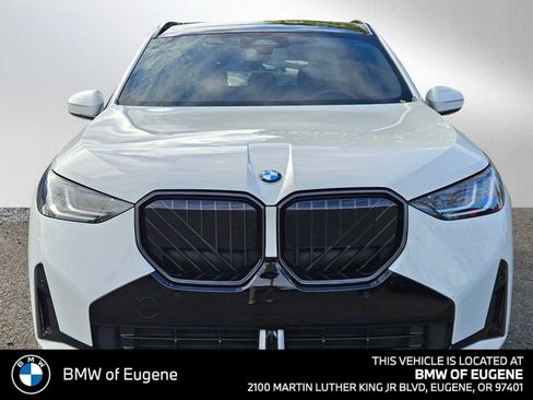 Used 2025 BMW X3 xDrive30 w/ M Sport Package AWD/4WD image 9