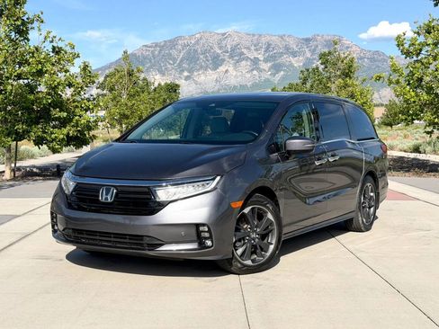 Used 2021 Honda Odyssey Elite image 1