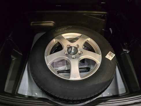 Used 2023 Jeep Grand Cherokee Altitude image 38