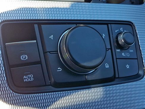 Certified 2025 MAZDA CX-70 Plug-In Hybrid w/ Premium Plus AWD/4WD image 23
