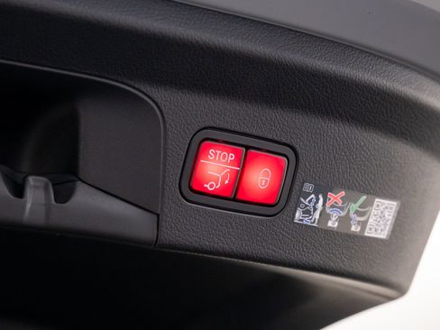 New 2026 Mercedes-Benz GLE 450 4MATIC Coupe image 34