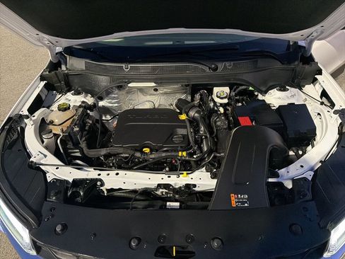 Used 2024 Chevrolet Trax LT image 11