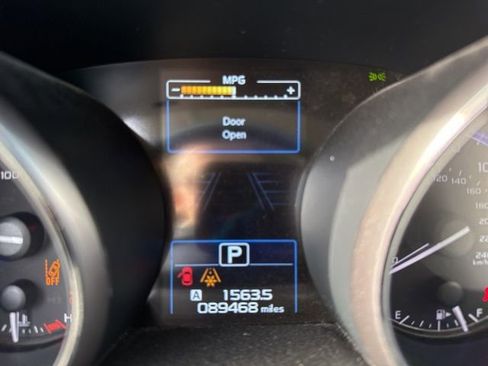 Used 2019 Subaru Outback 2.5i Premium image 9