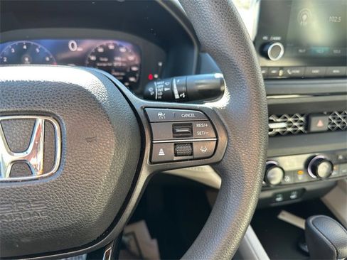 Used 2023 Honda Accord EX image 21