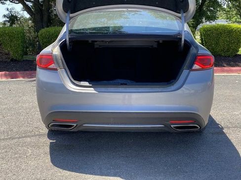 Used 2016 Chrysler 200 Limited w/ Convenience Group FWD image 6