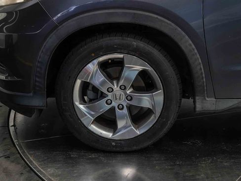 Used 2018 Honda HR-V LX image 9
