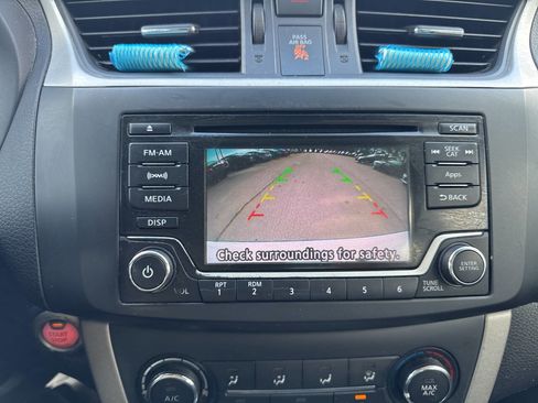 Used 2015 Nissan Sentra SV image 17