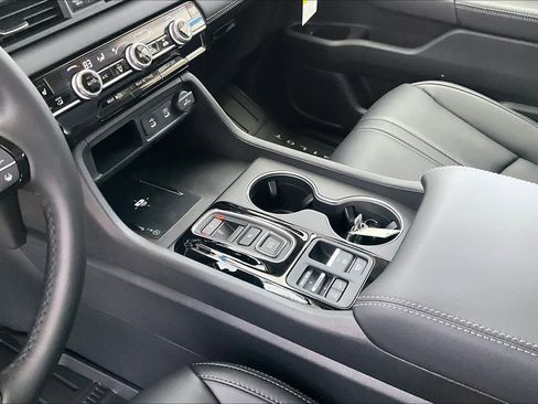 New 2026 Honda Pilot Touring image 7