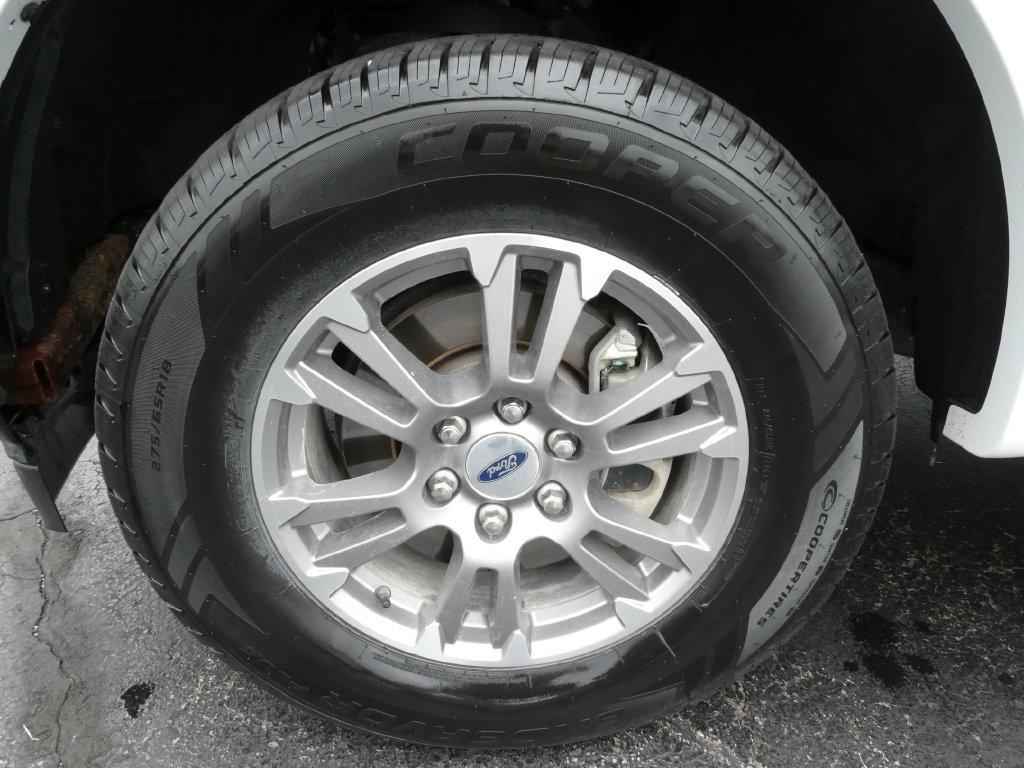 Used 2019 Ford F150 Lariat w/ Max Trailer Tow Package AWD/4WD image 10