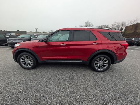 Certified 2022 Ford Explorer Limited w/ Equipment Group 301A AWD/4WD image 3