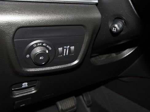 Used 2023 Jeep Grand Cherokee L Summit w/ Advanced Protech Group IV AWD/4WD image 11