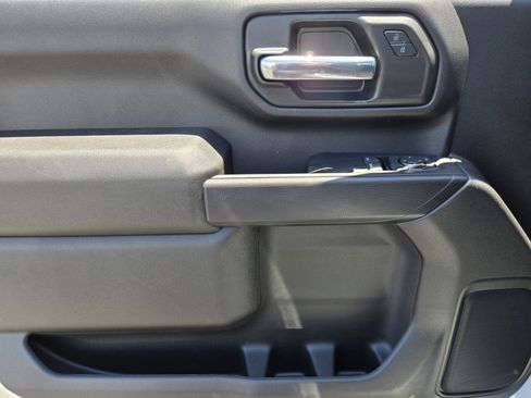 New 2025 GMC Sierra 2500 Pro image 8