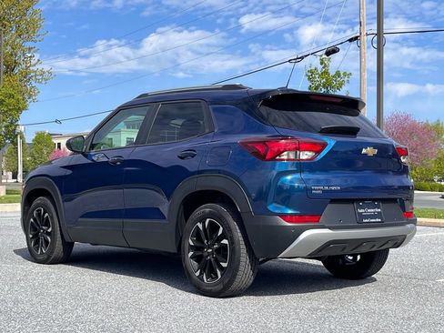 Used 2021 Chevrolet TrailBlazer LT w/ Sun and Liftgate Package image 6
