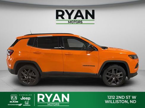 New 2026 Jeep Compass Latitude AWD/4WD image 10