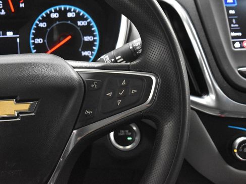 Used 2020 Chevrolet Equinox LS w/ LS Convenience Package FWD image 8