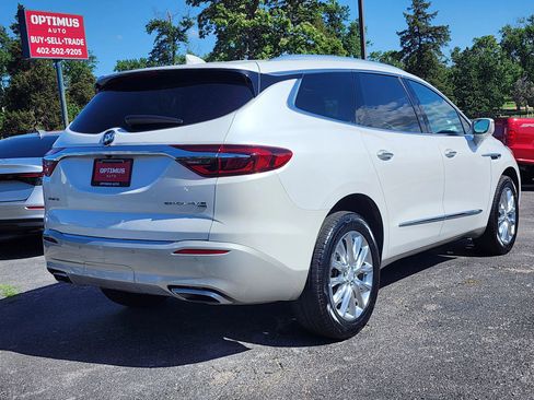 Used 2018 Buick Enclave Essence w/ Trailering Package AWD/4WD image 7
