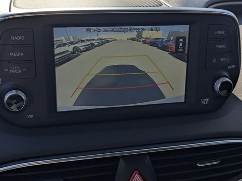 Used 2020 Hyundai Santa Fe SE image 11