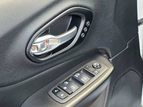 Used 2022 Jeep Cherokee Trailhawk w/ Sun, Sound & Nav Group image 23