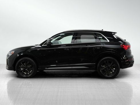 Used 2025 Audi Q3 2.0T Premium image 3