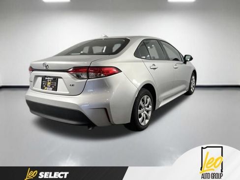 Used 2024 Toyota Corolla LE FWD image 6