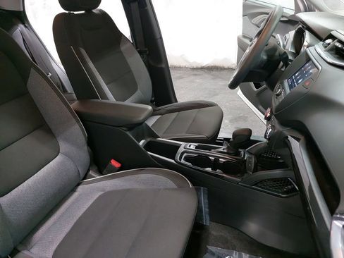 Used 2023 Chevrolet TrailBlazer LT image 10