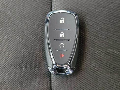 Used 2022 Chevrolet Trax LT w/ Driver Confidence Package AWD/4WD image 32
