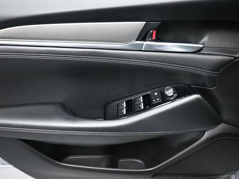 Used 2018 MAZDA MAZDA6 Touring image 10