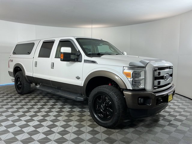 Used 2016 Ford F250 King Ranch w/ King Ranch Package AWD/4WD image 3