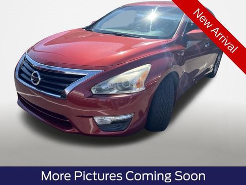 Used 2015 Nissan Altima 2.5 S w/ Power Driver Seat Package FWD image 1