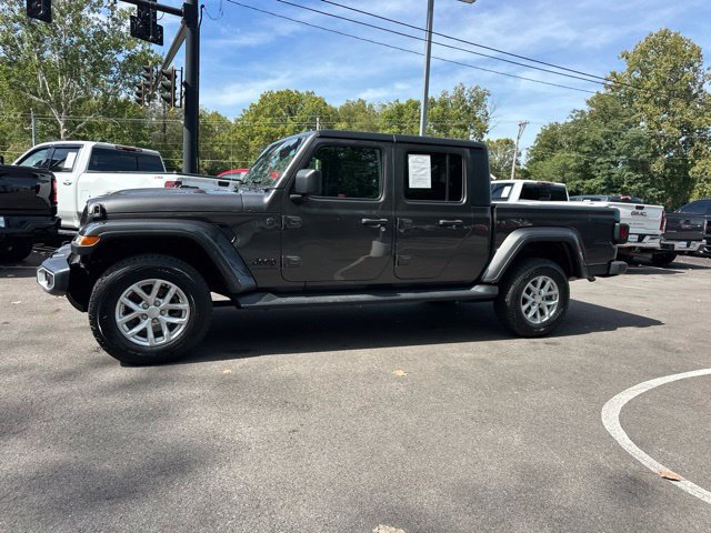 Used 2023 Jeep Gladiator Sport AWD/4WD image 23