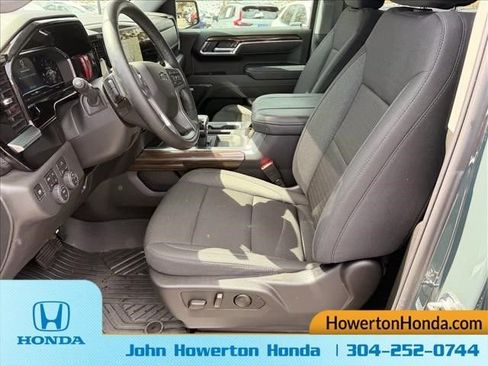 Used 2025 Chevrolet Silverado 1500 LT Trail Boss w/ Convenience Package II AWD/4WD image 13