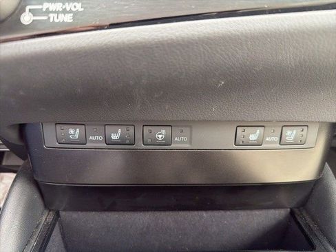Used 2023 Lexus ES 350 350 w/ Premium Package image 17