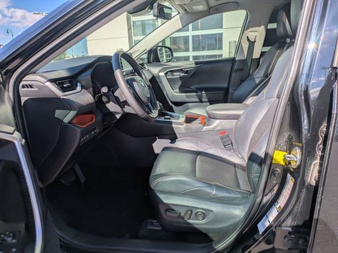 Used 2019 Toyota RAV4 Adventure w/ Advanced Technology Package AWD/4WD image 17
