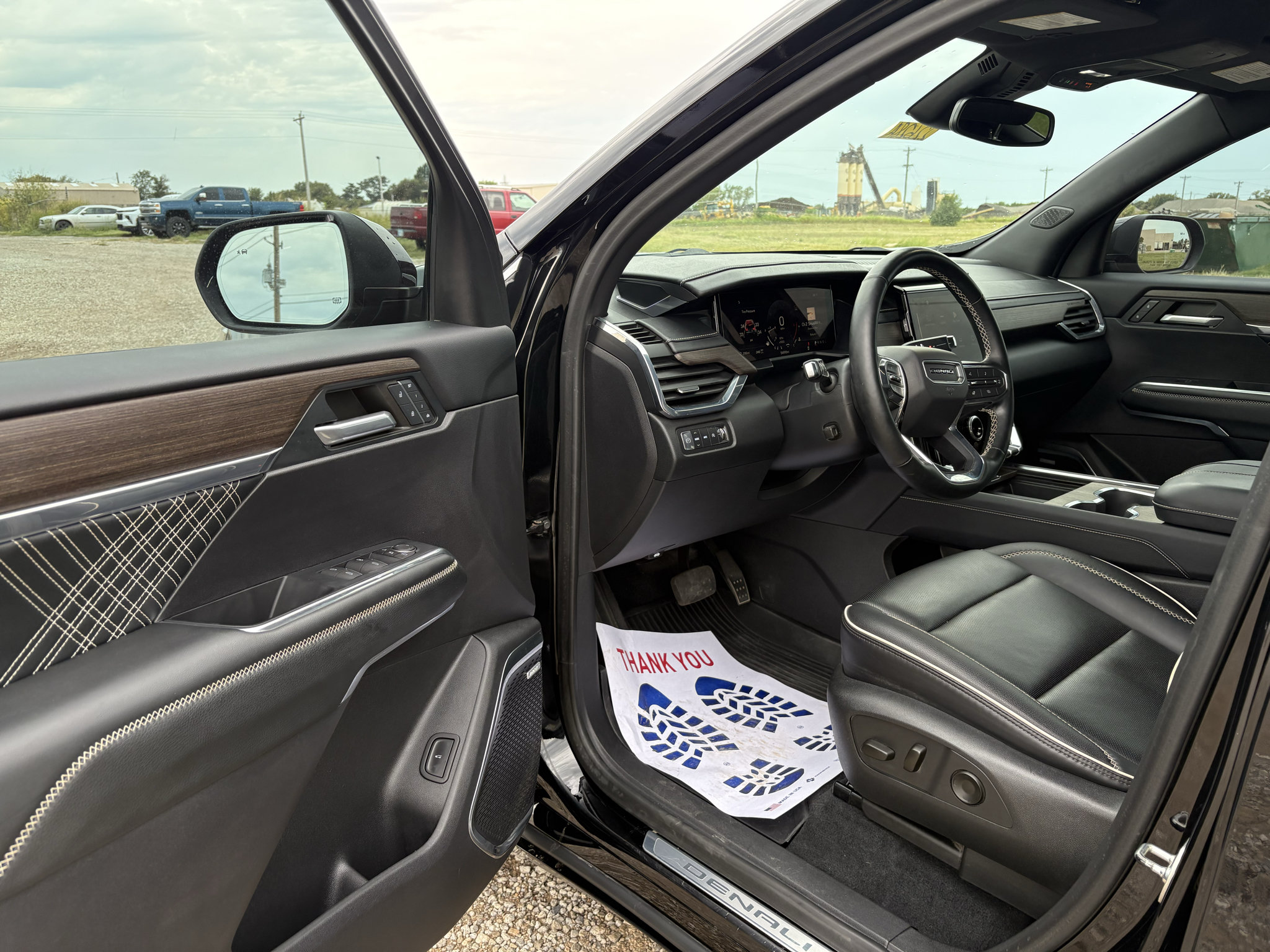 Used 2024 GMC Acadia Denali w/ LPO, Floor Liner Package AWD/4WD image 22