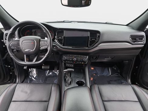 Used 2025 Dodge Durango GT image 2