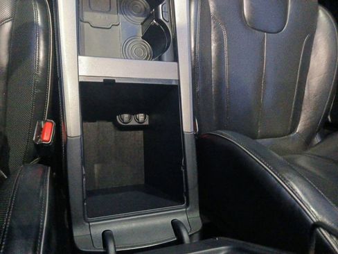 Used 2021 Hyundai Palisade Calligraphy image 13