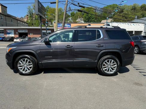 Used 2017 GMC Acadia SLE w/ Driver Alert Package I AWD/4WD image 4