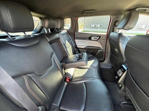 Used 2024 Jeep Compass Limited image 28