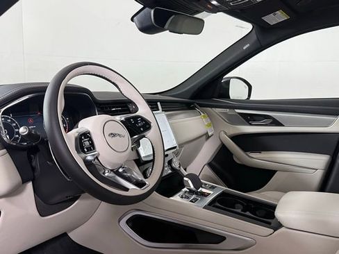 New 2026 Jaguar F-PACE R-Dynamic S image 4