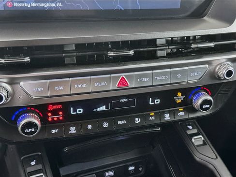 Used 2025 Kia Telluride S FWD image 24