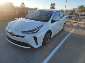 Certified 2019 Toyota Prius XLE video 1