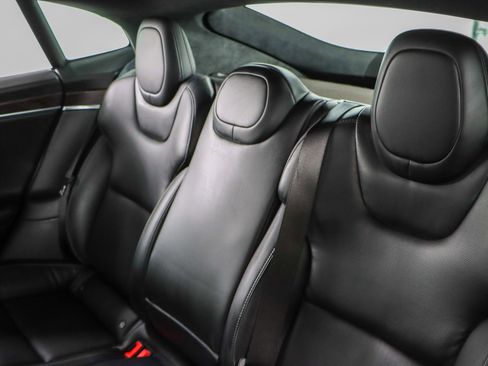 Used 2021 Tesla Model S Plaid image 23