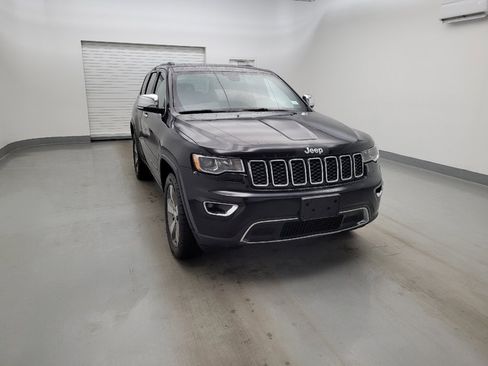 Used 2017 Jeep Grand Cherokee Limited AWD/4WD image 14