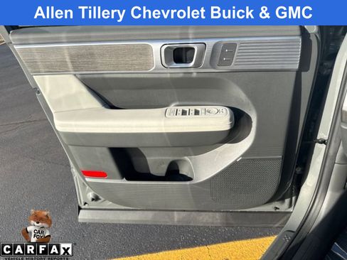 Used 2024 Hyundai Santa Fe Limited image 9