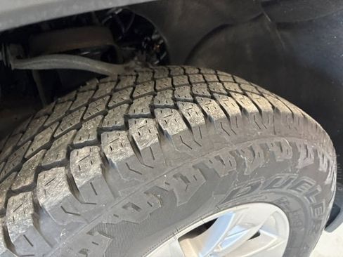 Used 2023 GMC Sierra 1500 SLE image 27