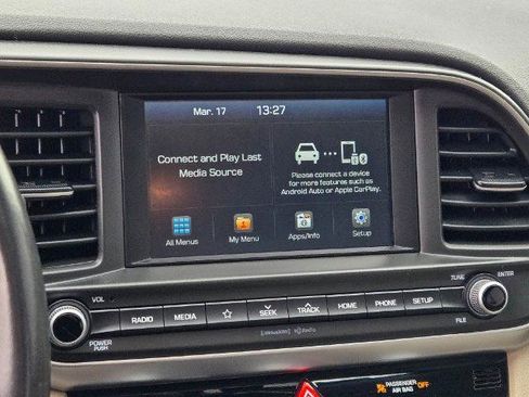 Used 2020 Hyundai Elantra Value Edition w/ Cargo Package (C1) image 16